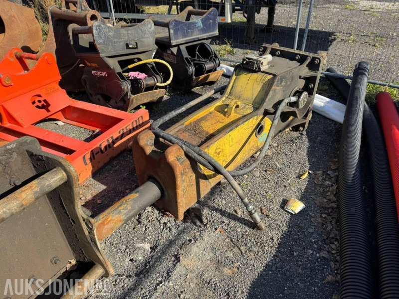 Hydraulisk hammer – SQ100 Med S70 Feste - Anbauteil für Baumaschine: das Bild 1 Hydraulisk hammer – SQ100 Med S70 Feste - Anbauteil für Baumaschine: das Bild 1