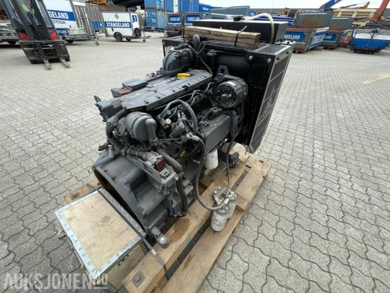 UBRUKT 2012 Deutz TCD 2012 L04 2V Motor - Hydraulikkpumpe - Styreskap/startskap - UBRUKT - Kjøpt inn for å passe til Powerscreen Warrior og Chieftain 1400. - Anbauteil für Baumaschine: das Bild 3 UBRUKT 2012 Deutz TCD 2012 L04 2V Motor - Hydraulikkpumpe - Styreskap/startskap - UBRUKT - Kjøpt inn for å passe til Powerscreen Warrior og Chieftain 1400. - Anbauteil für Baumaschine: das Bild 3