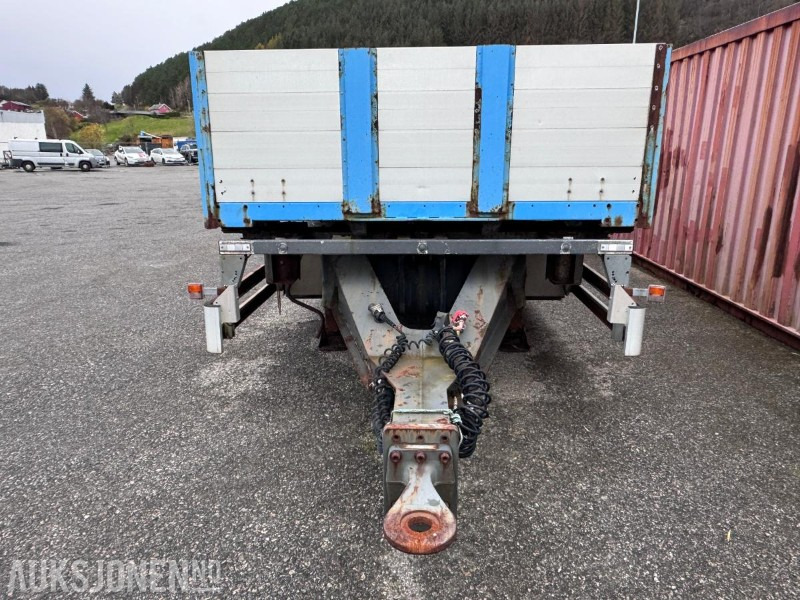 2002 Goebel & Sohn Containerchassi / Boggi kjerre med Køgel 745 Vekselflak med aluminiumskarmer - Anhänger: das Bild 2 2002 Goebel & Sohn Containerchassi / Boggi kjerre med Køgel 745 Vekselflak med aluminiumskarmer - Anhänger: das Bild 2