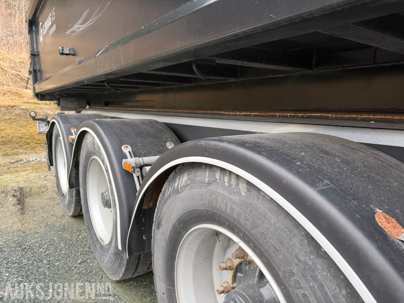 Anhänger 2018 Nor Slep Krokhenger med tipp / Trippelkjerre: das Bild 18