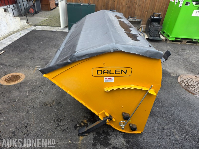 Dalen 2034-U sandstrøer - Hydraulisk - 2 meter strøbredde - 1300 liter - Baugeräte: das Bild 2 Dalen 2034-U sandstrøer - Hydraulisk - 2 meter strøbredde - 1300 liter - Baugeräte: das Bild 2