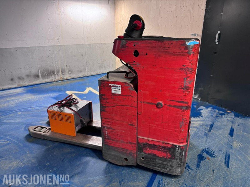 2006 Linde T20SF - Sniletruck - Elektrisk - Med lader - Flurförderzeug: das Bild 1 2006 Linde T20SF - Sniletruck - Elektrisk - Med lader - Flurförderzeug: das Bild 1