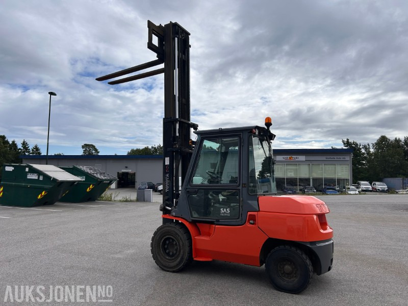2008 Toyota 02-7FD45 Motvektstruck - Gaffeltruck - Flurförderzeug: das Bild 2 2008 Toyota 02-7FD45 Motvektstruck - Gaffeltruck - Flurförderzeug: das Bild 2