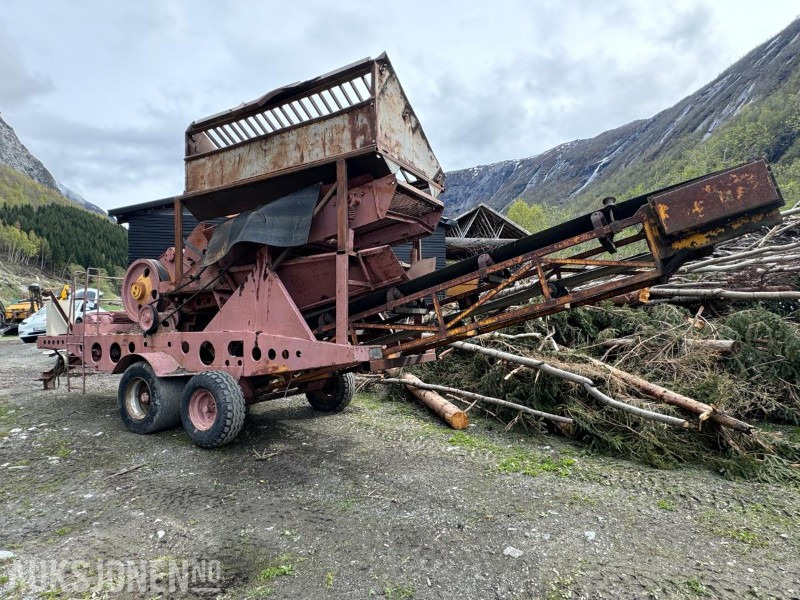 Hengermontert Steinknuser - 20/40 knuser - 230V - 22kW - Styreskap med softstart - Fungerer - Brecher: das Bild 4 Hengermontert Steinknuser - 20/40 knuser - 230V - 22kW - Styreskap med softstart - Fungerer - Brecher: das Bild 4