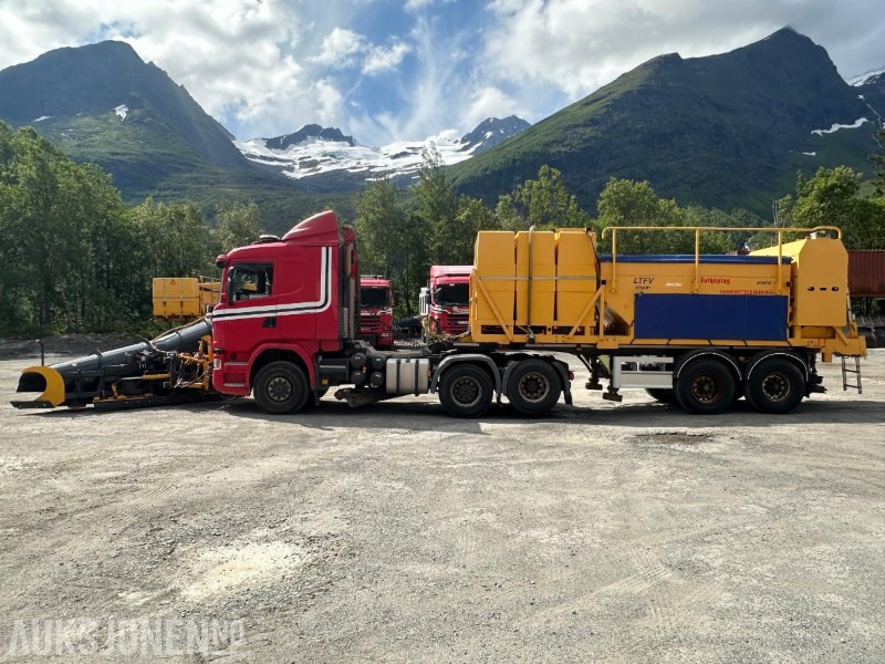 Scania G490 6X2 Euro6 4WD trekkvogn m/kombispreder - GMI V-plog - Klar for brøytesesongen - Kommunal-/ Sonderfahrzeug: das Bild 2 Scania G490 6X2 Euro6 4WD trekkvogn m/kombispreder - GMI V-plog - Klar for brøytesesongen - Kommunal-/ Sonderfahrzeug: das Bild 2