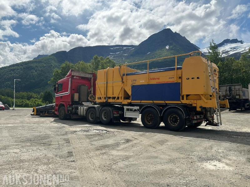 Scania G490 6X2 Euro6 4WD trekkvogn m/kombispreder - GMI V-plog - Klar for brøytesesongen - Kommunal-/ Sonderfahrzeug: das Bild 3 Scania G490 6X2 Euro6 4WD trekkvogn m/kombispreder - GMI V-plog - Klar for brøytesesongen - Kommunal-/ Sonderfahrzeug: das Bild 3