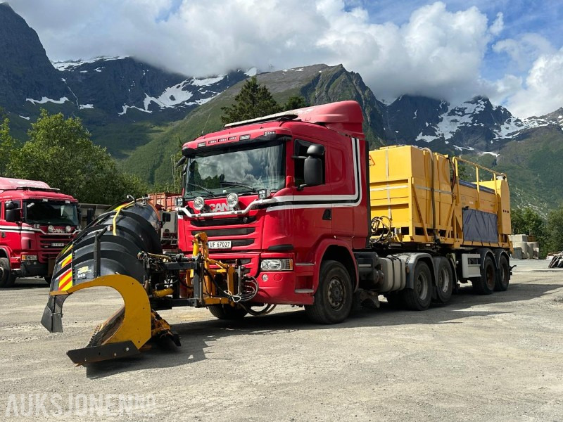Scania G490 6X2 Euro6 4WD trekkvogn m/kombispreder - GMI V-plog - Klar for brøytesesongen - Kommunal-/ Sonderfahrzeug: das Bild 1 Scania G490 6X2 Euro6 4WD trekkvogn m/kombispreder - GMI V-plog - Klar for brøytesesongen - Kommunal-/ Sonderfahrzeug: das Bild 1