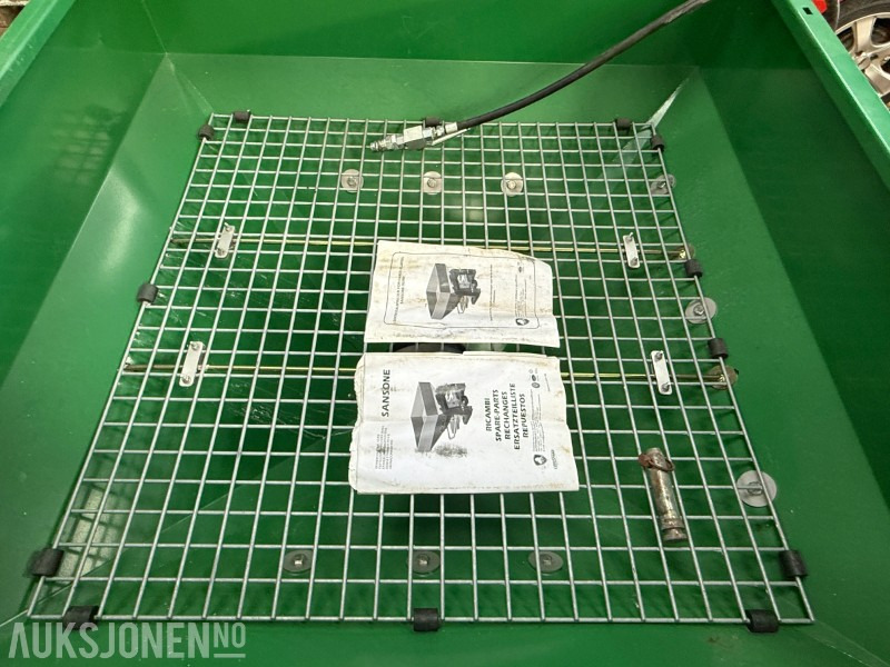 2019 Sansone hydraulisk Sentrifugalspreder brukt til bringebær - Landmaschine: das Bild 5 2019 Sansone hydraulisk Sentrifugalspreder brukt til bringebær - Landmaschine: das Bild 5