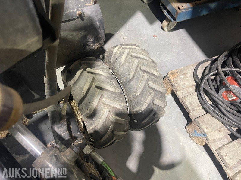 Bandit (Stump Grinder 4x4) STUBBEFRESER - Landmaschine: das Bild 5 Bandit (Stump Grinder 4x4) STUBBEFRESER - Landmaschine: das Bild 5