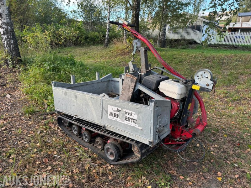 Jernhest JH 129 - Landmaschine: das Bild 1 Jernhest JH 129 - Landmaschine: das Bild 1