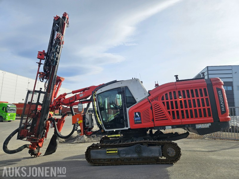Sandvik DX800I - Bohrgerät: das Bild 1 Sandvik DX800I - Bohrgerät: das Bild 1
