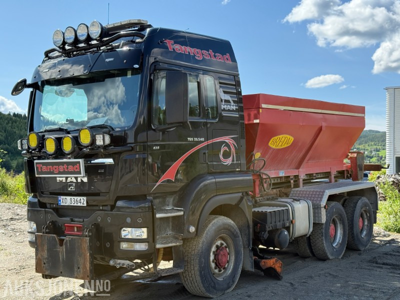 2012 MAN TGS 33.540 6x6 brøyterigget kombibil med Bredal Strøer - Sattelzugmaschine: das Bild 1 2012 MAN TGS 33.540 6x6 brøyterigget kombibil med Bredal Strøer - Sattelzugmaschine: das Bild 1