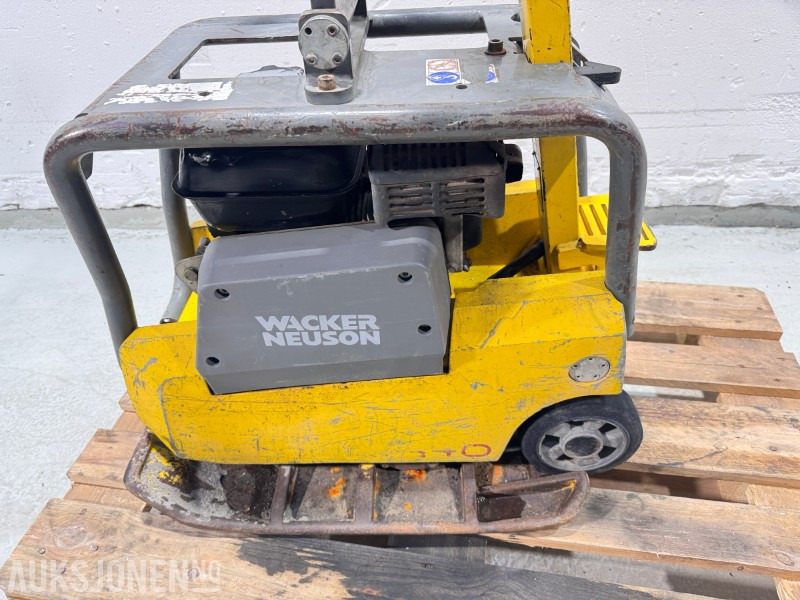 Wacker Neuson BPU2540A vibroplate / 145kg - Walzen: das Bild 4 Wacker Neuson BPU2540A vibroplate / 145kg - Walzen: das Bild 4