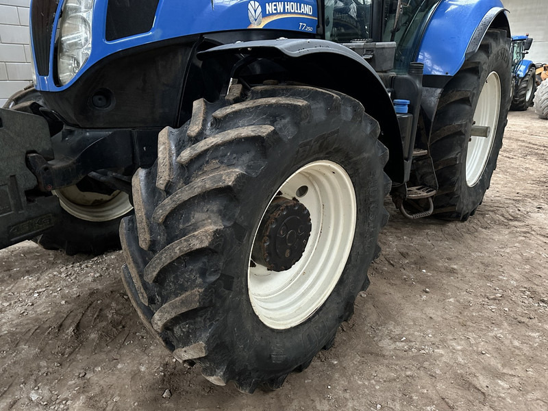 Traktor New Holland T7.250: das Bild 9