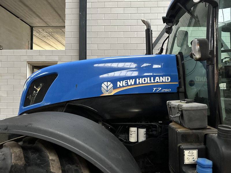 Traktor New Holland T7.250: das Bild 13