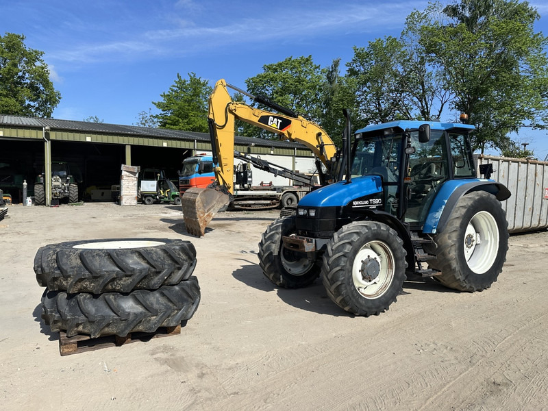New Holland TS 90 - Traktor: das Bild 1 New Holland TS 90 - Traktor: das Bild 1