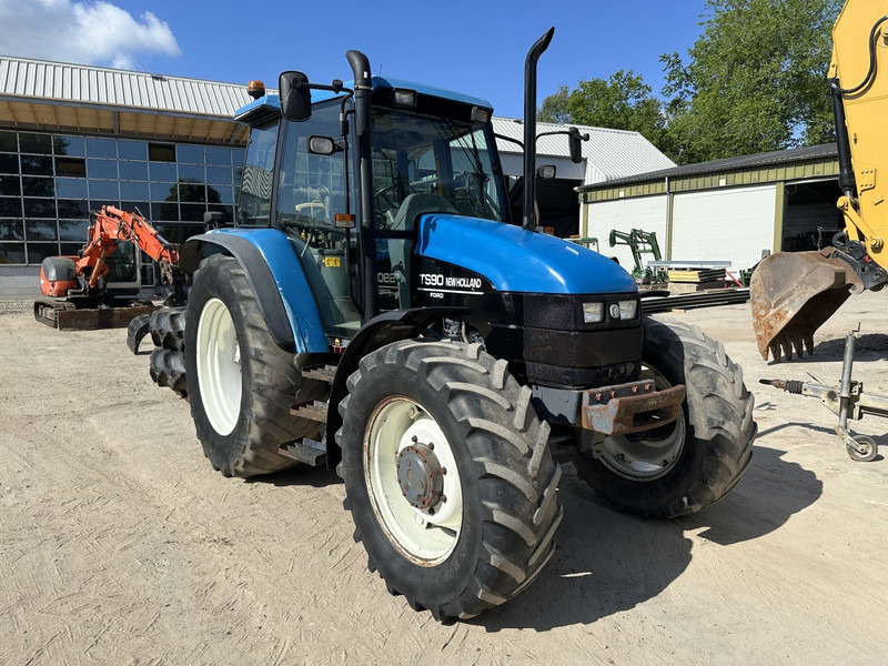 New Holland TS 90 - Traktor: das Bild 3 New Holland TS 90 - Traktor: das Bild 3