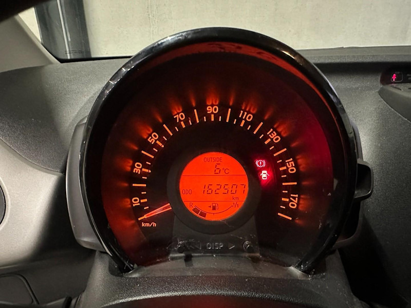 Peugeot 108 1.0 e-VTi Envy - Recent APK - Airco - 5 deurs - Metallic - Schrägheck: das Bild 5 Peugeot 108 1.0 e-VTi Envy - Recent APK - Airco - 5 deurs - Metallic - Schrägheck: das Bild 5