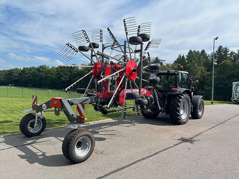 Massey Ferguson MF RK 762 TRC GEN 2 - Heuwender/ Wenderechen: das Bild 2 Massey Ferguson MF RK 762 TRC GEN 2 - Heuwender/ Wenderechen: das Bild 2