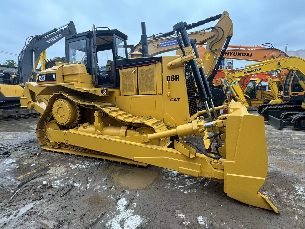 Caterpillar CAT D8R D8T D7H D7R D7G D7R D7E Used Bulldozer in Excellent Work Condition for Slae - Bulldozer: das Bild 4 Caterpillar CAT D8R D8T D7H D7R D7G D7R D7E Used Bulldozer in Excellent Work Condition for Slae - Bulldozer: das Bild 4