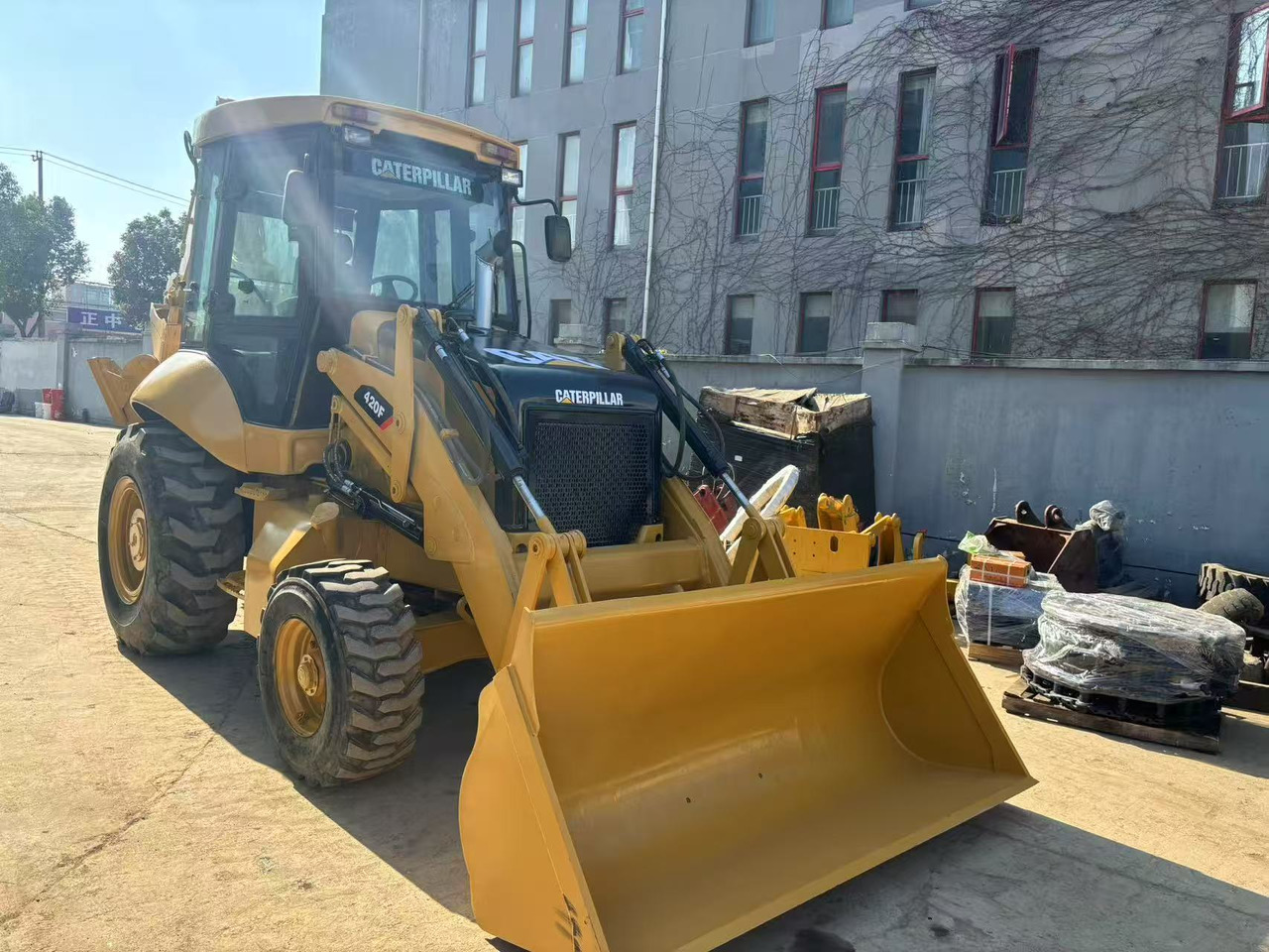 Caterpillar New Or Used CAT 420 Backhoe Loader CAT 420 420F JCB 3CX 4CX Backhoe Loaders in Good Quality - Baggerlader: das Bild 4 Caterpillar New Or Used CAT 420 Backhoe Loader CAT 420 420F JCB 3CX 4CX Backhoe Loaders in Good Quality - Baggerlader: das Bild 4
