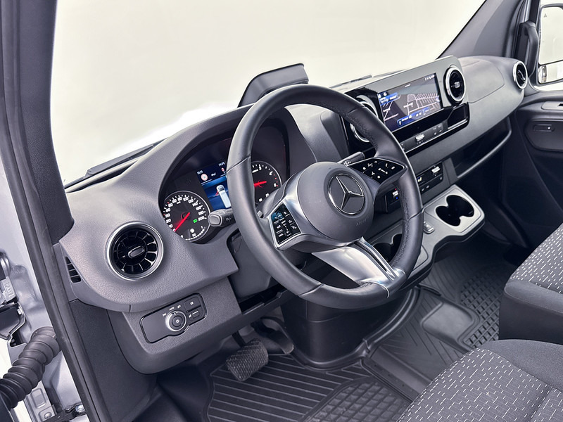 Mercedes-Benz Sprinter 317 1.9 CDI L3H2 Elektrische Schuifdeur Distronic Navigatie LED Achteruitrijcamera Betimmering - Kastenwagen: das Bild 5 Mercedes-Benz Sprinter 317 1.9 CDI L3H2 Elektrische Schuifdeur Distronic Navigatie LED Achteruitrijcamera Betimmering - Kastenwagen: das Bild 5