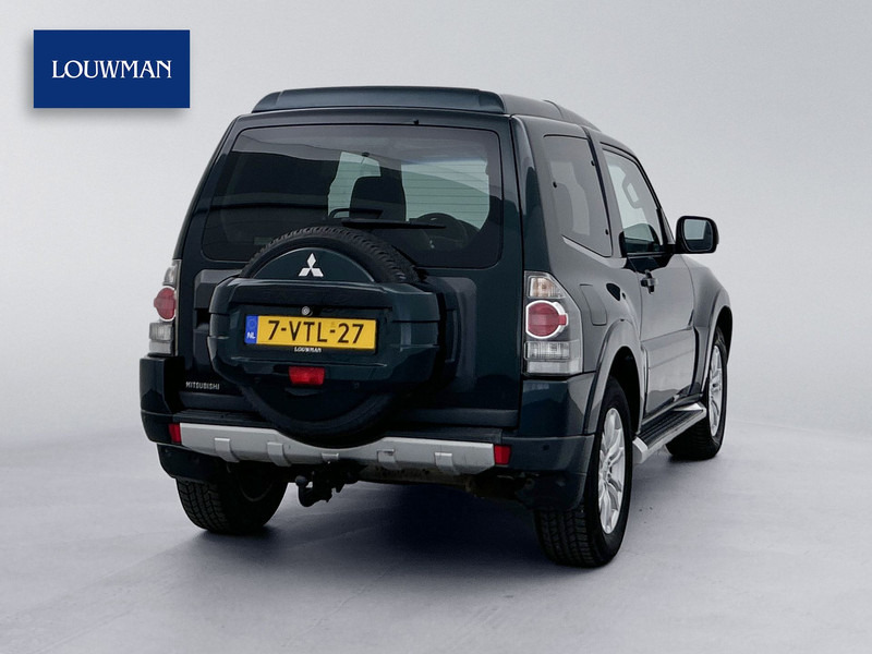 Mitsubishi Pajero 3.2 DI-D Instyle High Roof Van Grijs kenteken Automaat Climate control Trekhaak 3000KG - Transporter: das Bild 2 Mitsubishi Pajero 3.2 DI-D Instyle High Roof Van Grijs kenteken Automaat Climate control Trekhaak 3000KG - Transporter: das Bild 2