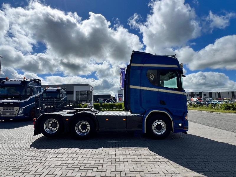 Scania R500 NGS 6x2 Trekker Retarder / Full Air / Special interior - Sattelzugmaschine: das Bild 4 Scania R500 NGS 6x2 Trekker Retarder / Full Air / Special interior - Sattelzugmaschine: das Bild 4
