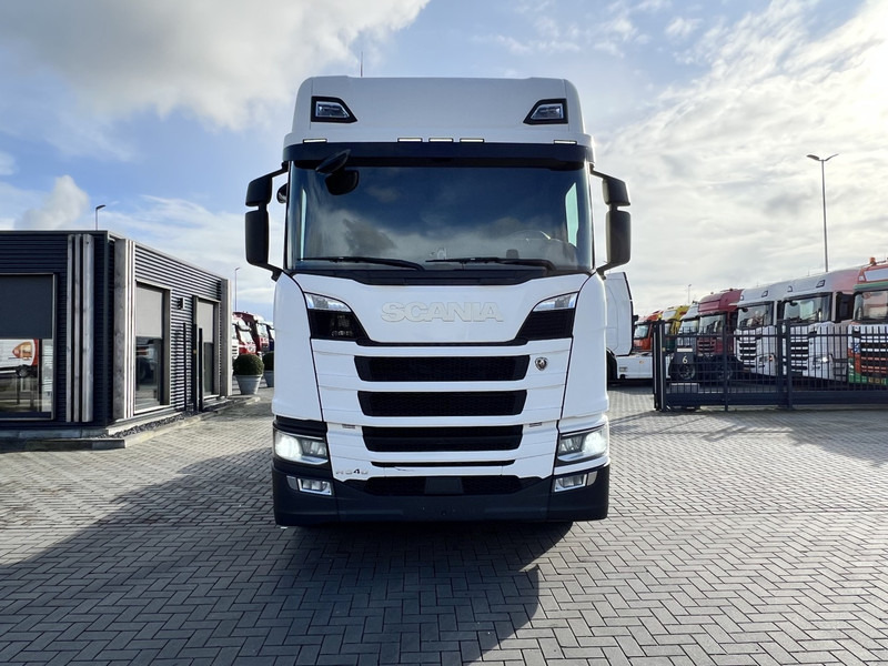 Scania R540 6x2 NGS 6x2 Trekker Full Spoiler / Retarder, 3.15 / Leather, LED - Sattelzugmaschine: das Bild 2 Scania R540 6x2 NGS 6x2 Trekker Full Spoiler / Retarder, 3.15 / Leather, LED - Sattelzugmaschine: das Bild 2