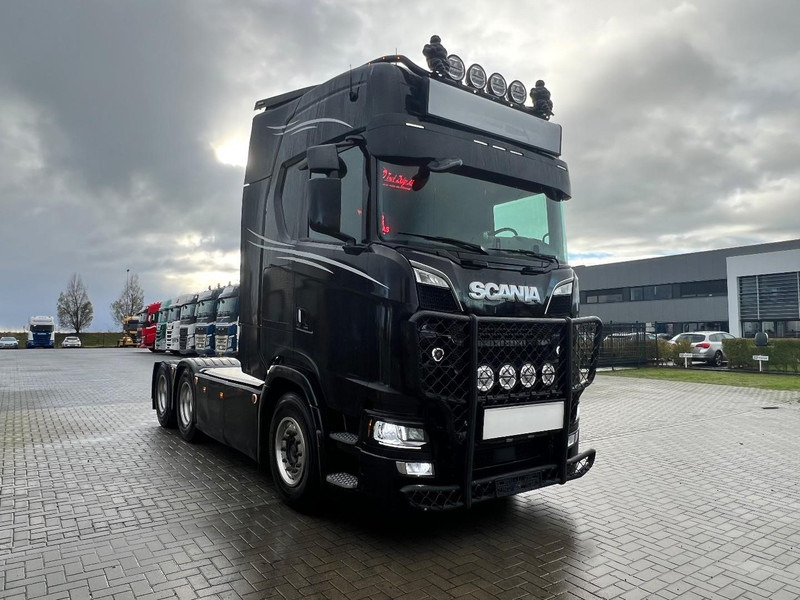Scania S730 6x4 Trekker Retarder / Special Interior - Sattelzugmaschine: das Bild 3 Scania S730 6x4 Trekker Retarder / Special Interior - Sattelzugmaschine: das Bild 3