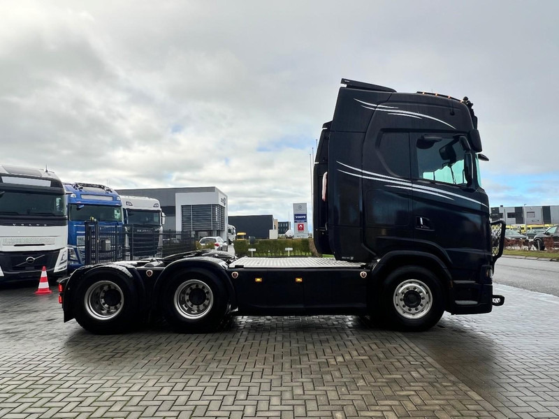 Scania S730 6x4 Trekker Retarder / Special Interior - Sattelzugmaschine: das Bild 4 Scania S730 6x4 Trekker Retarder / Special Interior - Sattelzugmaschine: das Bild 4