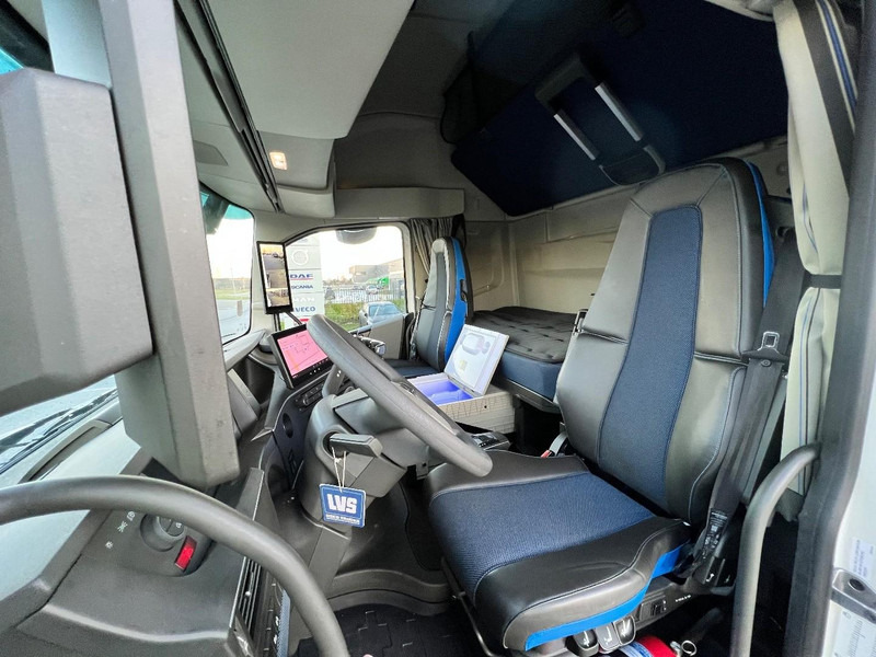 Sattelzugmaschine Volvo FH 460 4x2 trekker Aero / Globetrotter XL / Standclima: das Bild 11 Sattelzugmaschine Volvo FH 460 4x2 trekker Aero / Globetrotter XL / Standclima: das Bild 11