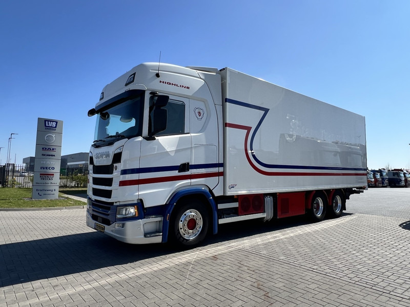 Scania S450 6x2 koelwagen Retarder / Dhollandia / Bloenenmaat - Kühlkoffer LKW: das Bild 1 Scania S450 6x2 koelwagen Retarder / Dhollandia / Bloenenmaat - Kühlkoffer LKW: das Bild 1