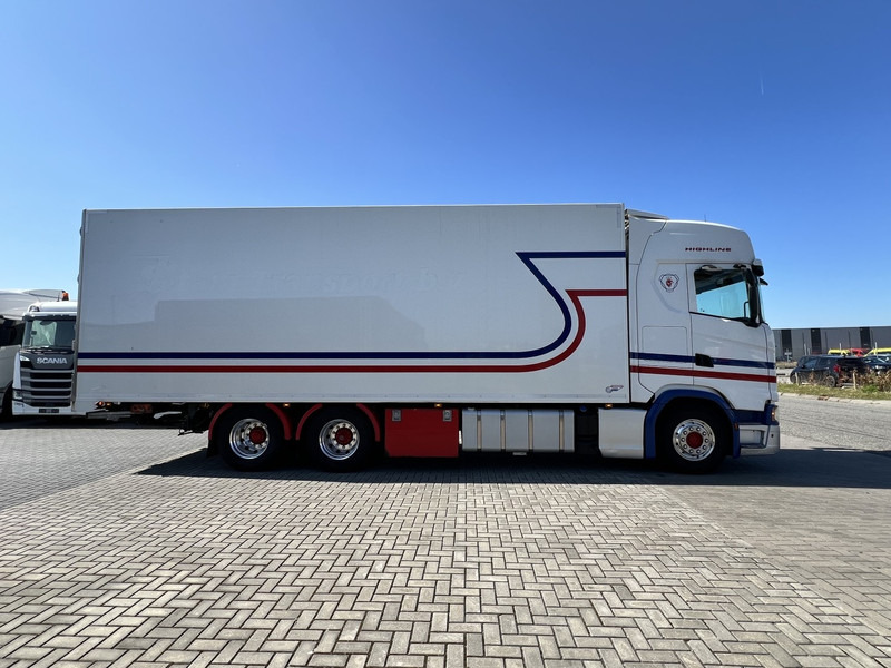Scania S450 6x2 koelwagen Retarder / Dhollandia / Bloenenmaat - Kühlkoffer LKW: das Bild 4 Scania S450 6x2 koelwagen Retarder / Dhollandia / Bloenenmaat - Kühlkoffer LKW: das Bild 4