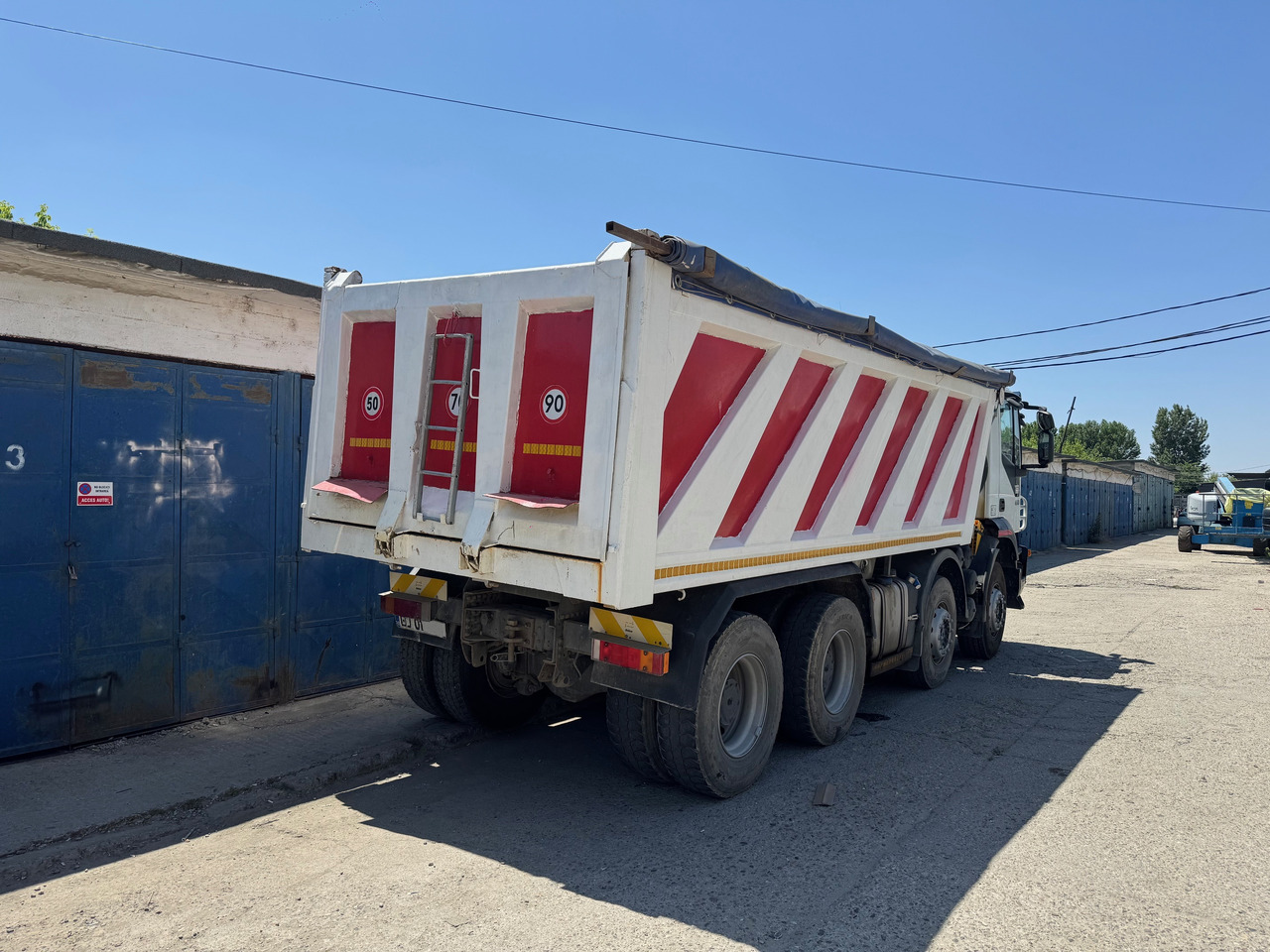 IVECO EuroTrakker 410 2009 Euro 4 Cursor 13 Klima : Sasiu GROS , Multi - LKW: das Bild 2 IVECO EuroTrakker 410 2009 Euro 4 Cursor 13 Klima : Sasiu GROS , Multi - LKW: das Bild 2