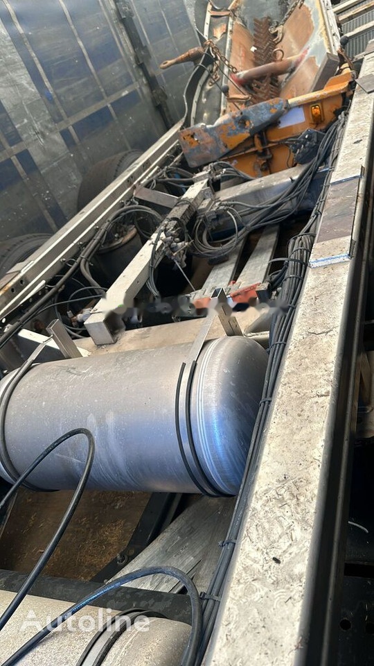 Magyar Sasiu INOX pentru cisterna Alimentara - Tankauflieger: das Bild 3 Magyar Sasiu INOX pentru cisterna Alimentara - Tankauflieger: das Bild 3