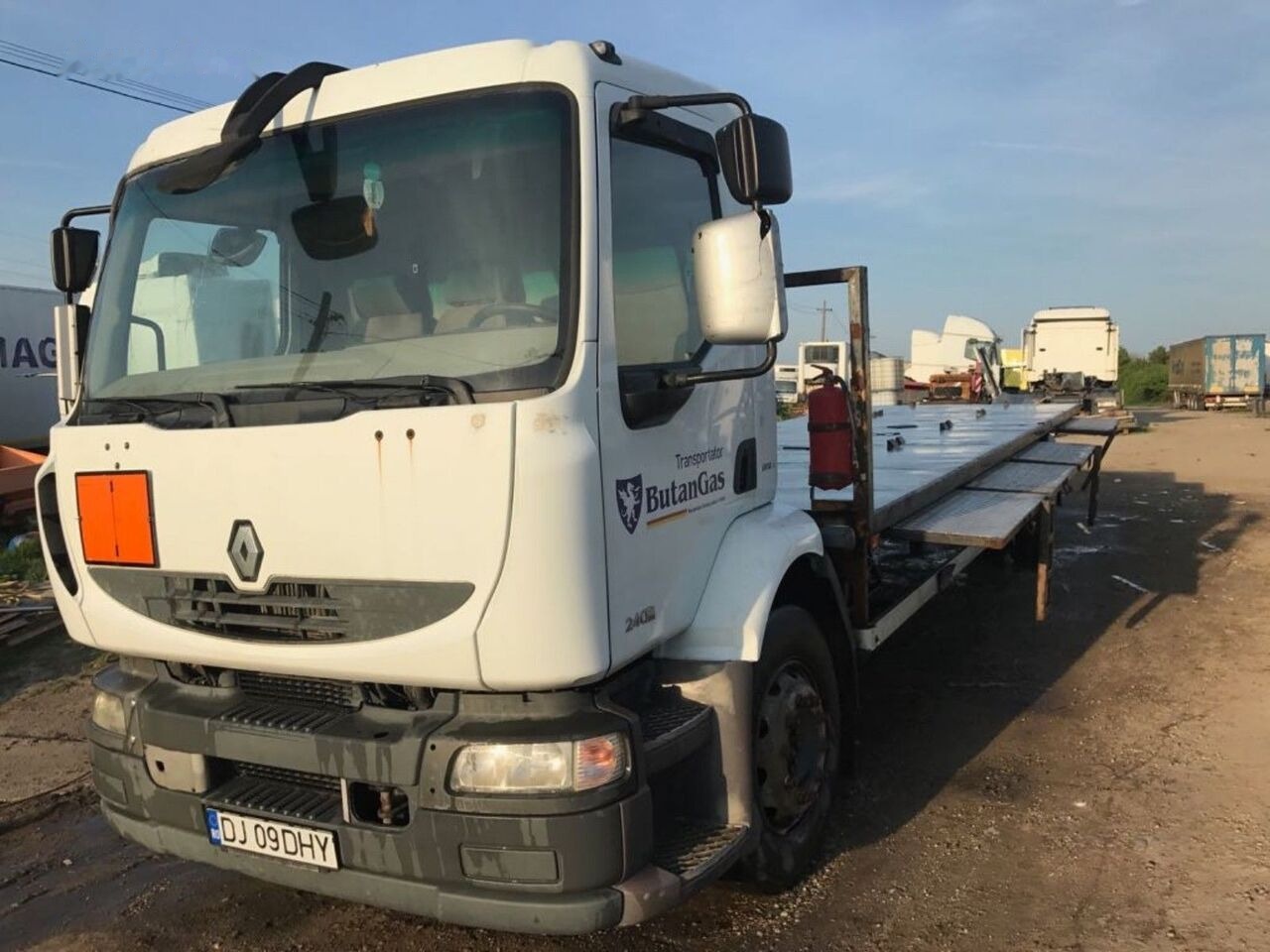 Renault Midlum DXI Adr Transport Butelii - Pritsche LKW: das Bild 1 Renault Midlum DXI Adr Transport Butelii - Pritsche LKW: das Bild 1