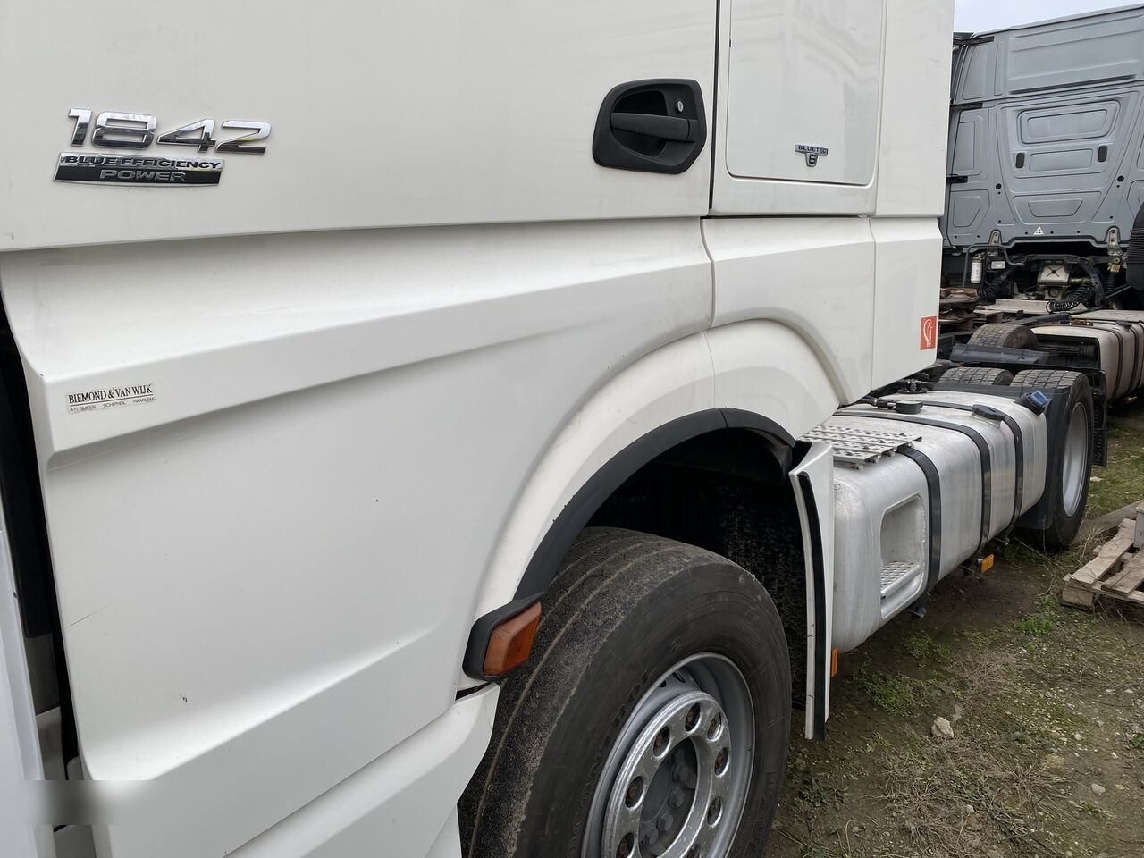 Mercedes-Benz Cap tractor MERCEDES-BENZ TOP Actros 1842 MP4 Klima MegaSpace - Sattelzugmaschine: das Bild 4 Mercedes-Benz Cap tractor MERCEDES-BENZ TOP Actros 1842 MP4 Klima MegaSpace - Sattelzugmaschine: das Bild 4