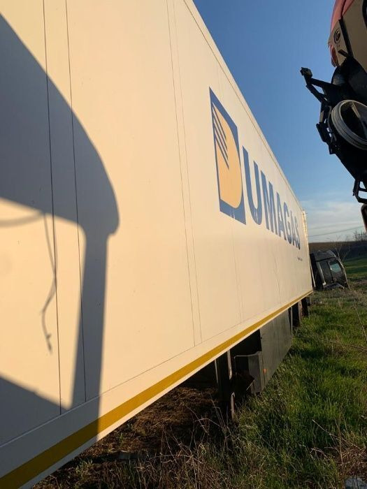 Semiremorci Frigorifice Dube Thermoking Ca - Kühlkoffer Auflieger: das Bild 4 Semiremorci Frigorifice Dube Thermoking Ca - Kühlkoffer Auflieger: das Bild 4