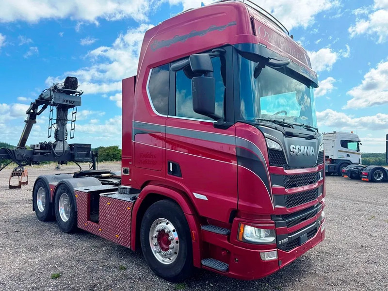 Scania R650 V8 NGS Special Interior. . 6x4 - Sattelzugmaschine: das Bild 2 Scania R650 V8 NGS Special Interior. . 6x4 - Sattelzugmaschine: das Bild 2