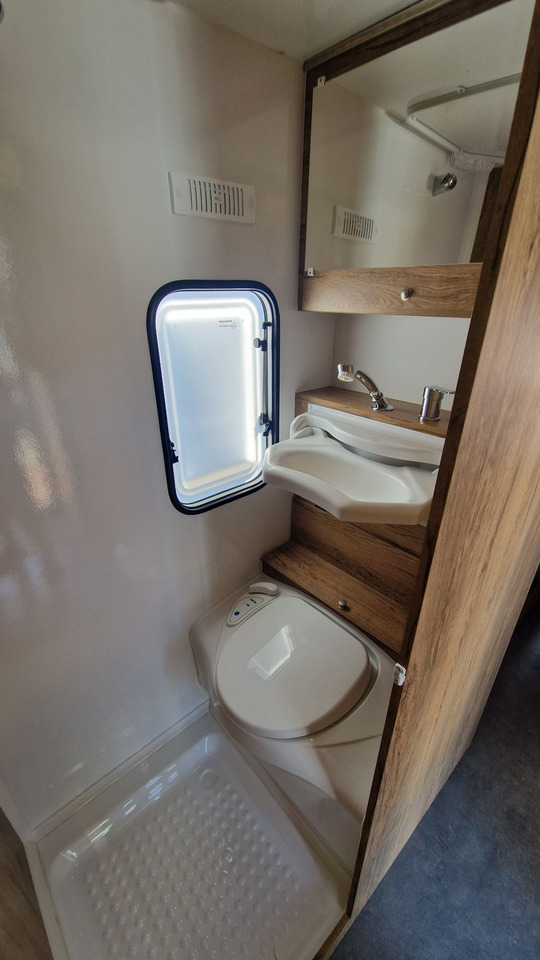 Wohnwagen Niewiadów N-Cross N-Lazur dla 3 osób Nowa z Gwarancją: das Bild 6 Wohnwagen Niewiadów N-Cross N-Lazur dla 3 osób Nowa z Gwarancją: das Bild 6