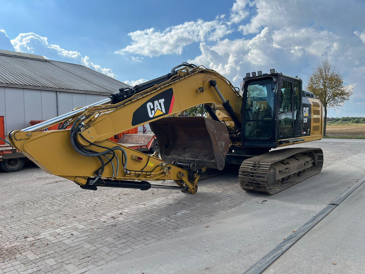 Caterpillar 323FL - Kettenbagger: das Bild 5 Caterpillar 323FL - Kettenbagger: das Bild 5