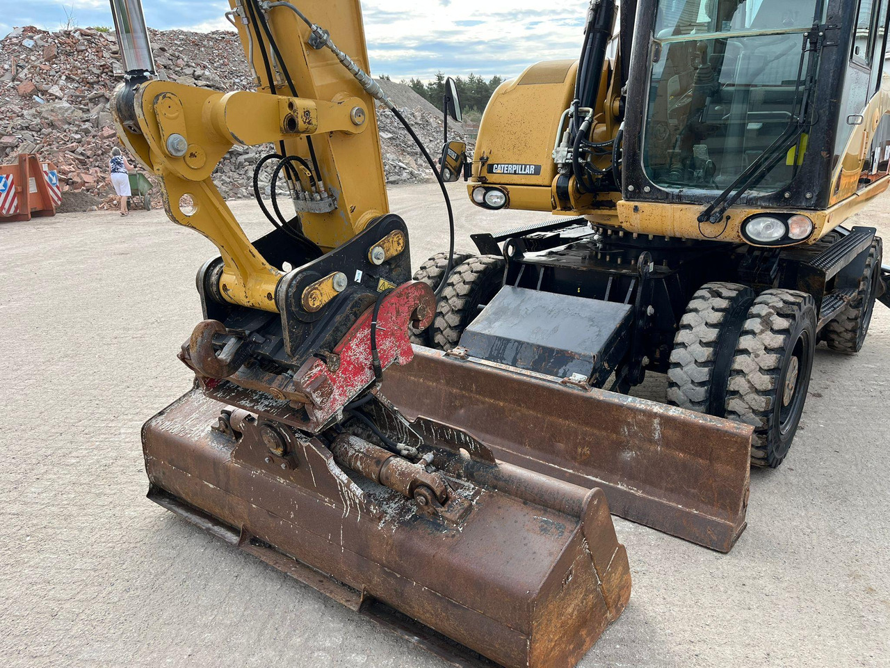 Mobilbagger Caterpillar M318D: das Bild 15