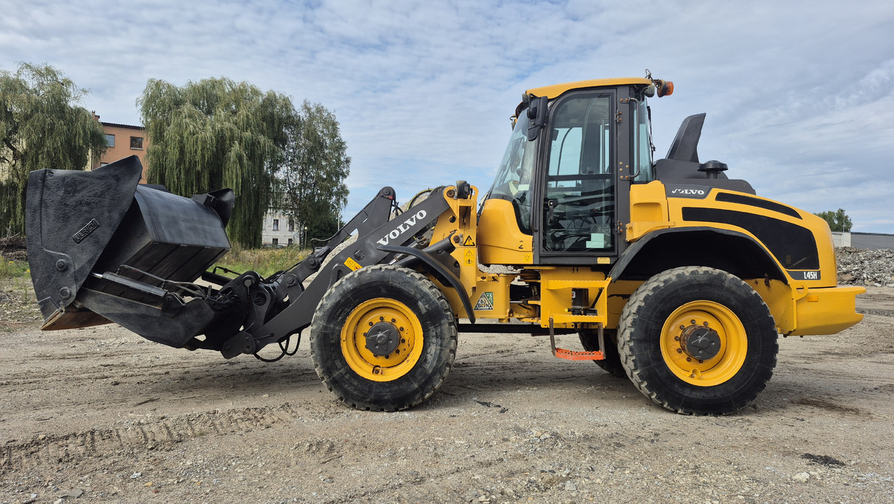 VOLVO L45H - Radlader: das Bild 2 VOLVO L45H - Radlader: das Bild 2