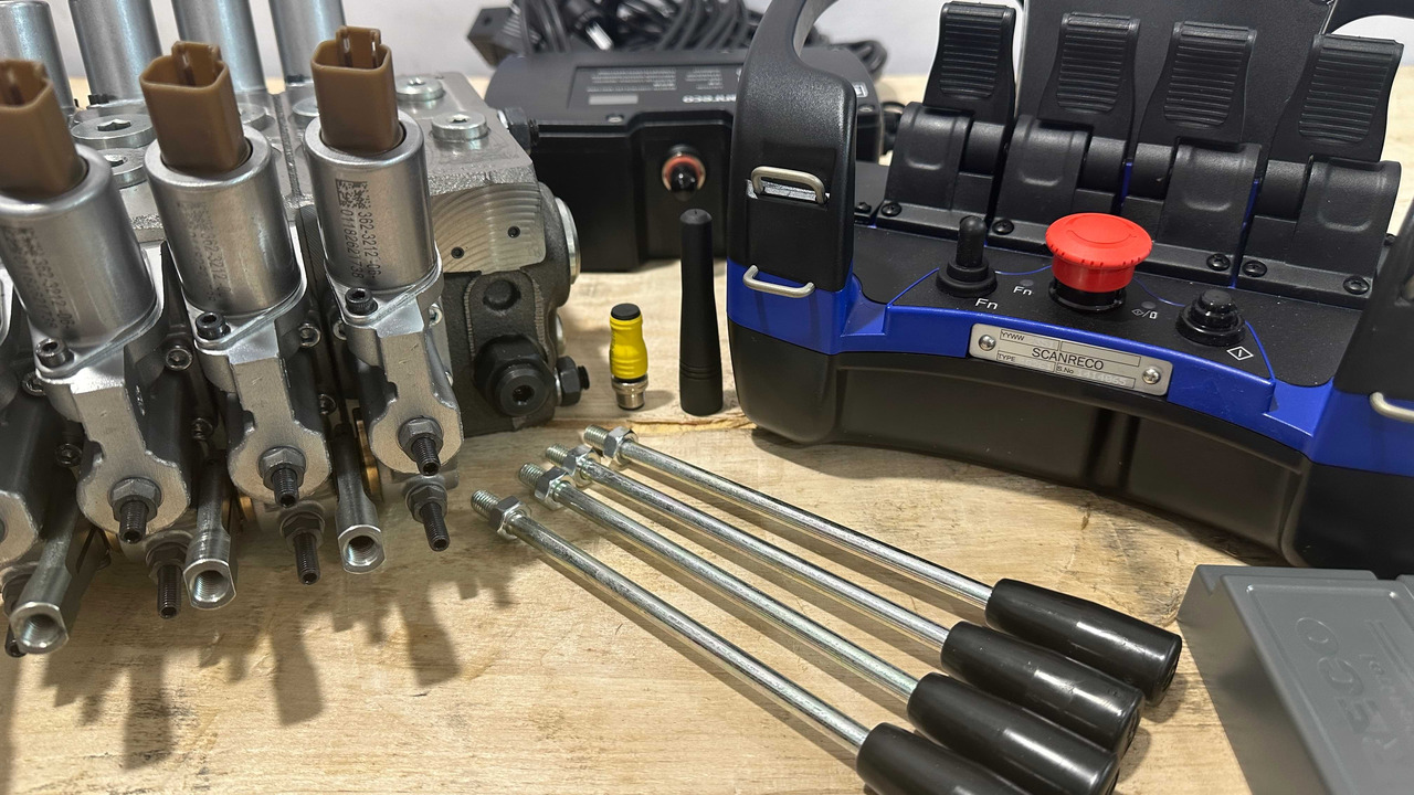 Set Scanreco G4 with Walvoil DPX100 Bandit Industries, DR Power Equipment - Baumstumpffräse: das Bild 4 Set Scanreco G4 with Walvoil DPX100 Bandit Industries, DR Power Equipment - Baumstumpffräse: das Bild 4
