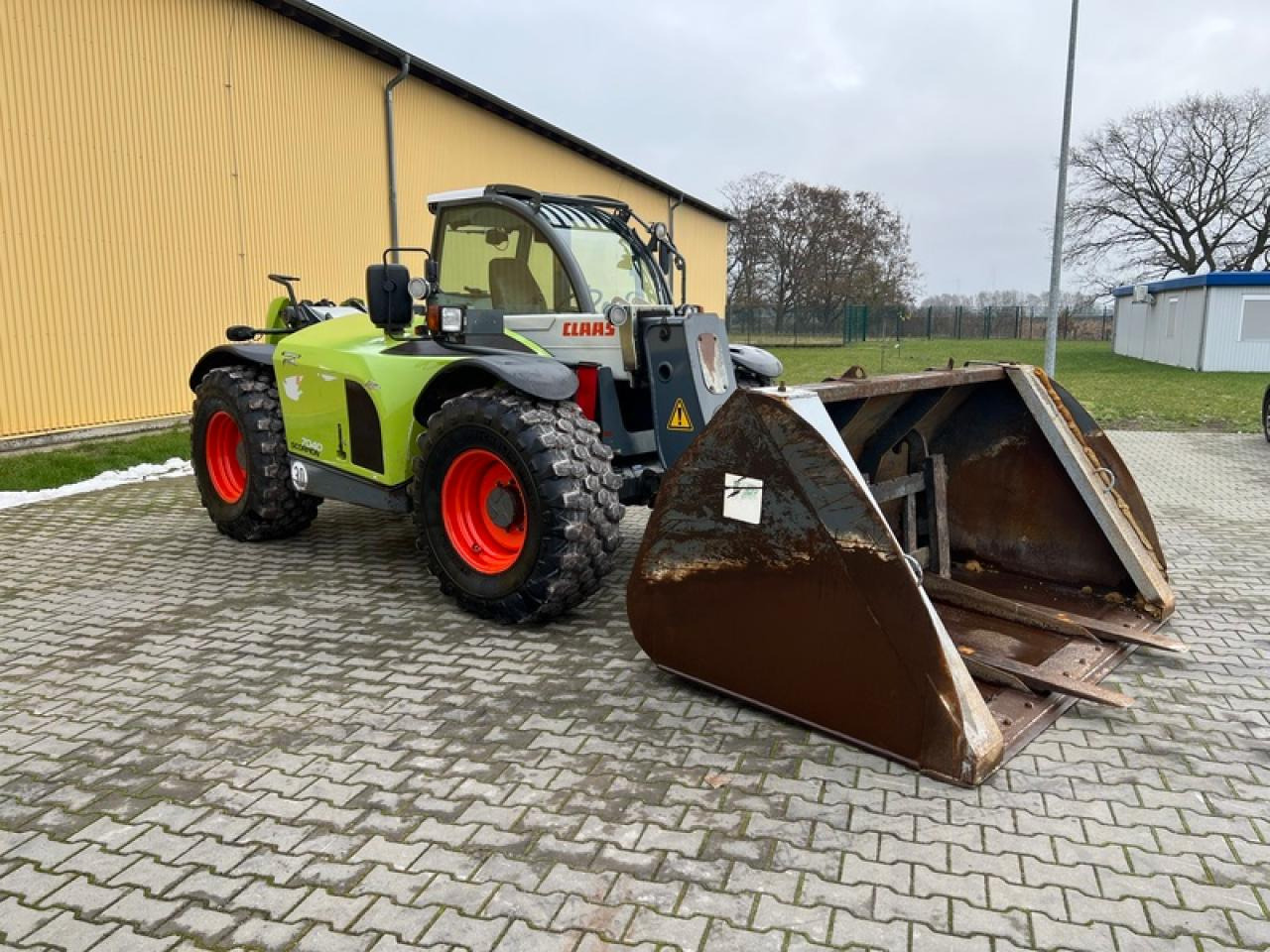 CLAAS SCORPION 7040 - Teleskoplader: das Bild 4 CLAAS SCORPION 7040 - Teleskoplader: das Bild 4