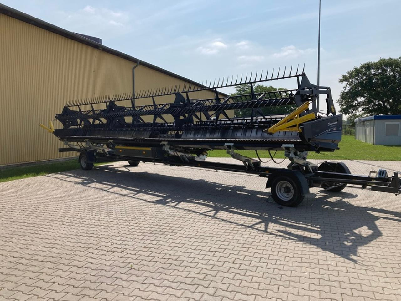 Geringhoff TRUFLEX RAZOR 40FT ZU FENDT IDEAL9 - Schneidwerk: das Bild 4 Geringhoff TRUFLEX RAZOR 40FT ZU FENDT IDEAL9 - Schneidwerk: das Bild 4