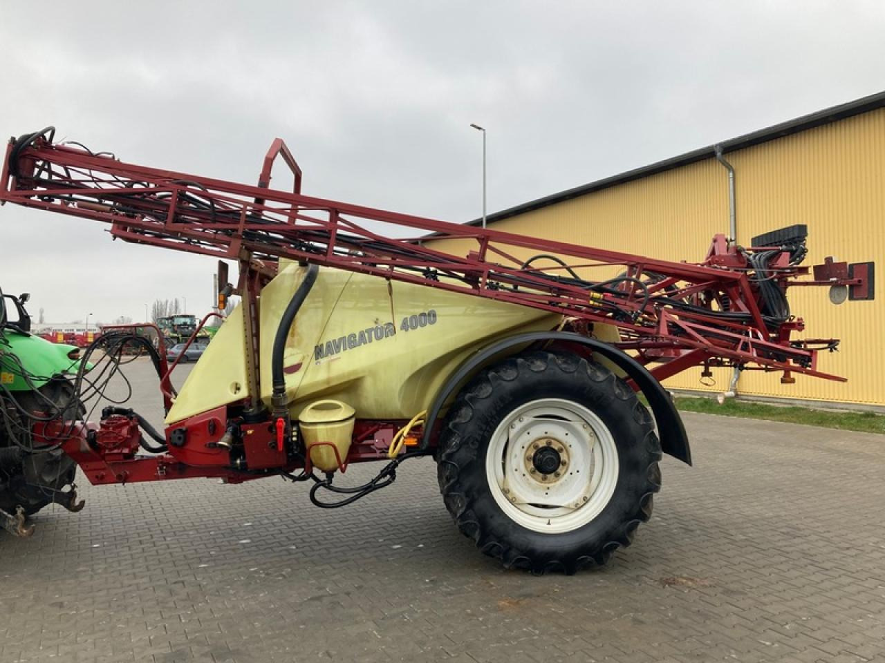 Hardi NAVIGATOR 4000L 27M - Anhängespritze: das Bild 2 Hardi NAVIGATOR 4000L 27M - Anhängespritze: das Bild 2