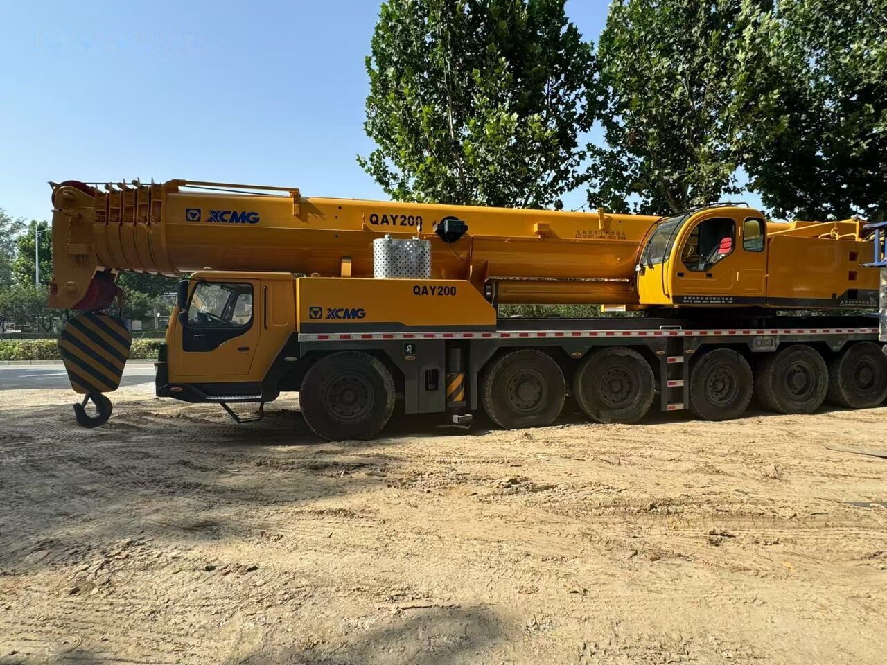 XCMG QAY200 200ton 260 80 90 100 110 - Mobilkran: das Bild 1 XCMG QAY200 200ton 260 80 90 100 110 - Mobilkran: das Bild 1