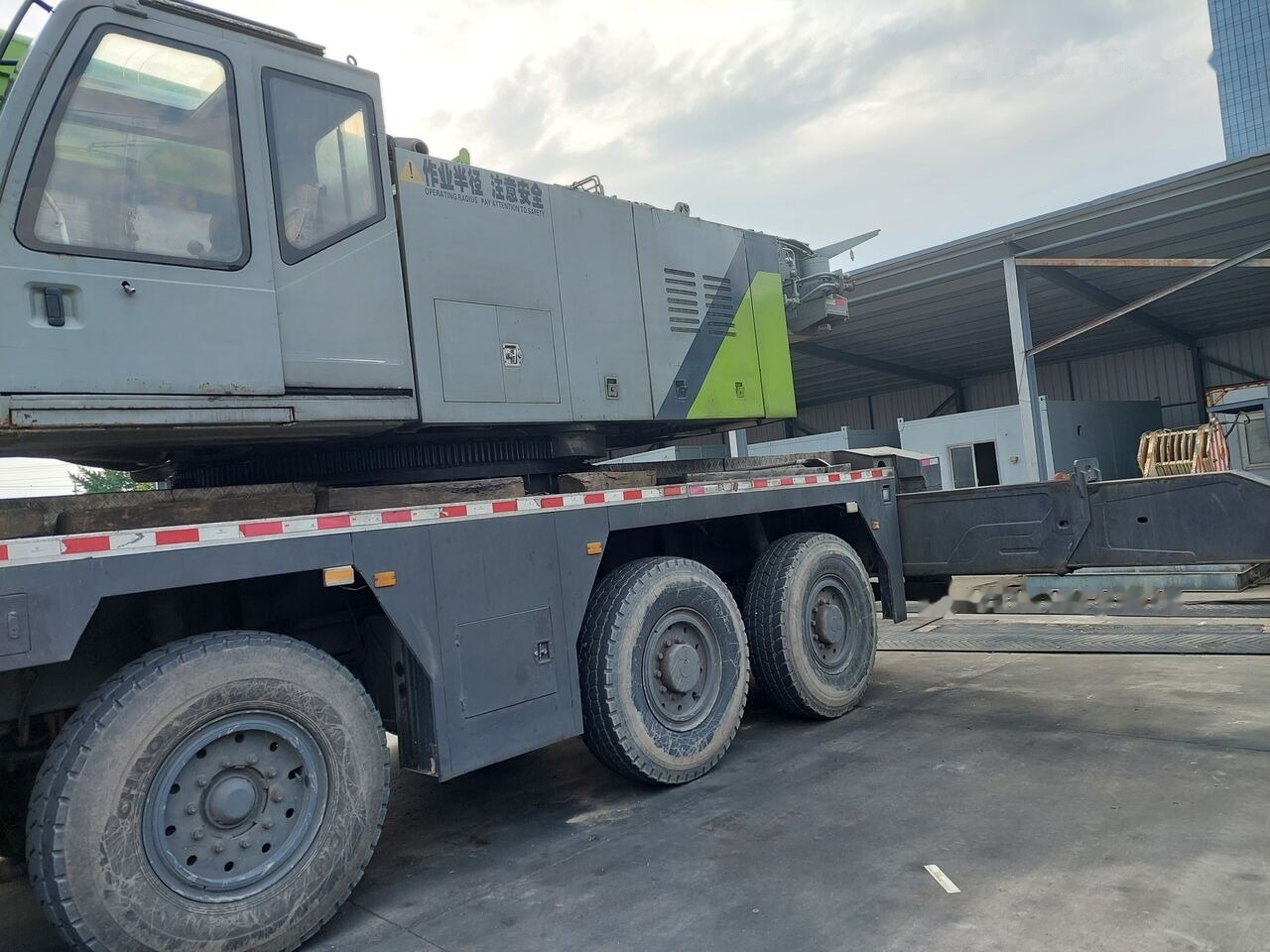 Zoomlion ZAT2600V 260T 260ton 220t 220ton - Mobilkran: das Bild 4 Zoomlion ZAT2600V 260T 260ton 220t 220ton - Mobilkran: das Bild 4